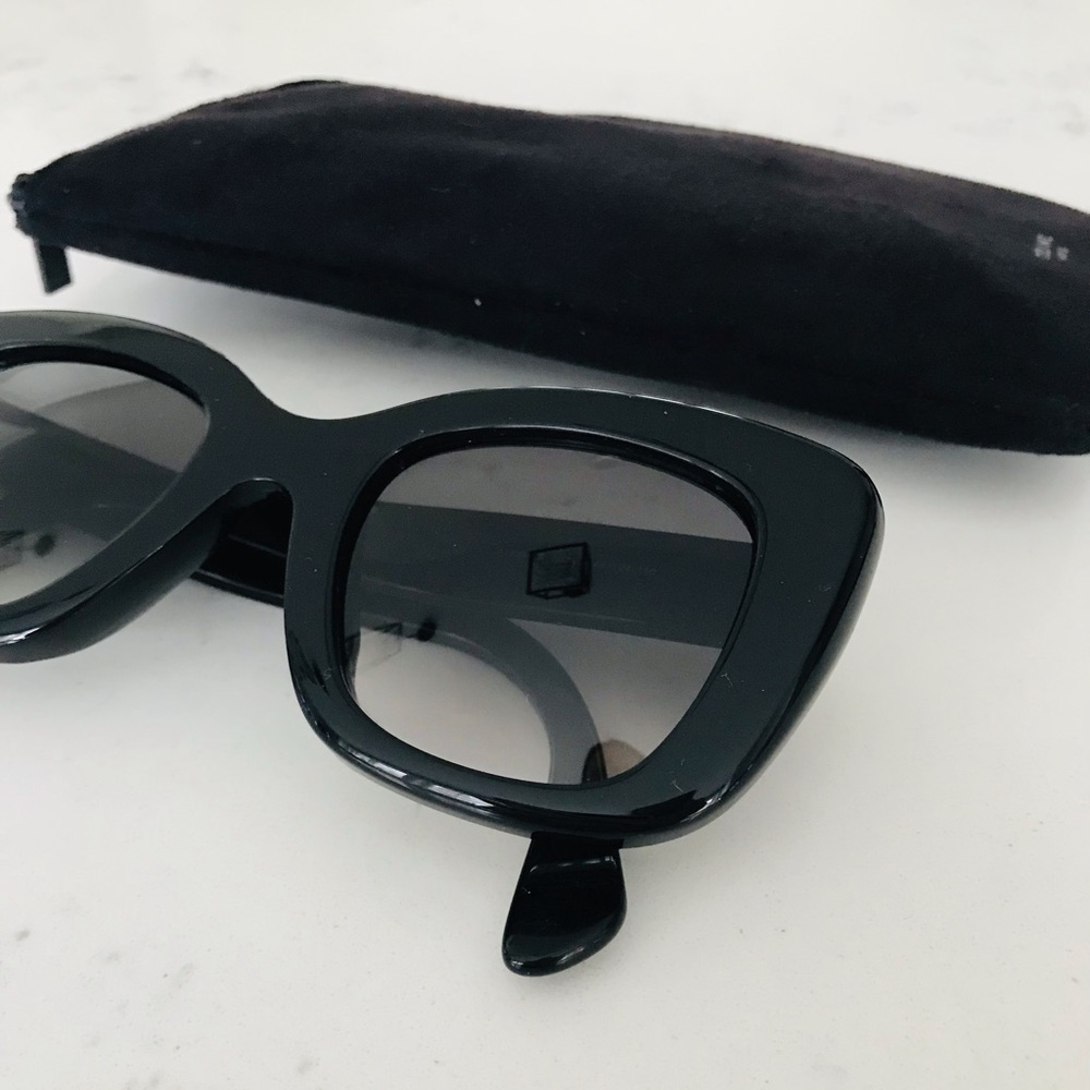 Celine Sunglasses And Velvet Case - Picture 15 of 16